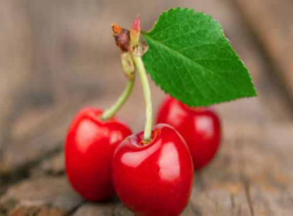 Cold hands and feet can eat cherries to relieve symptoms